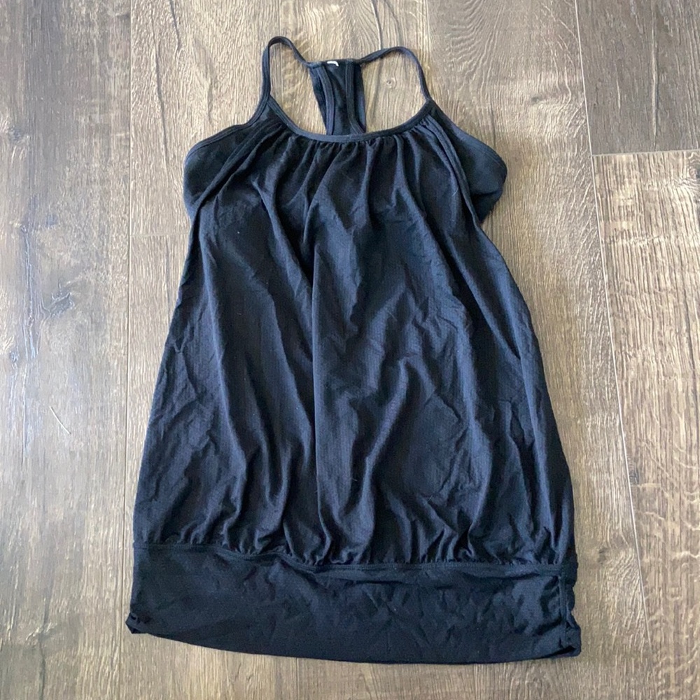 LuluLemon workout tank with built in bra